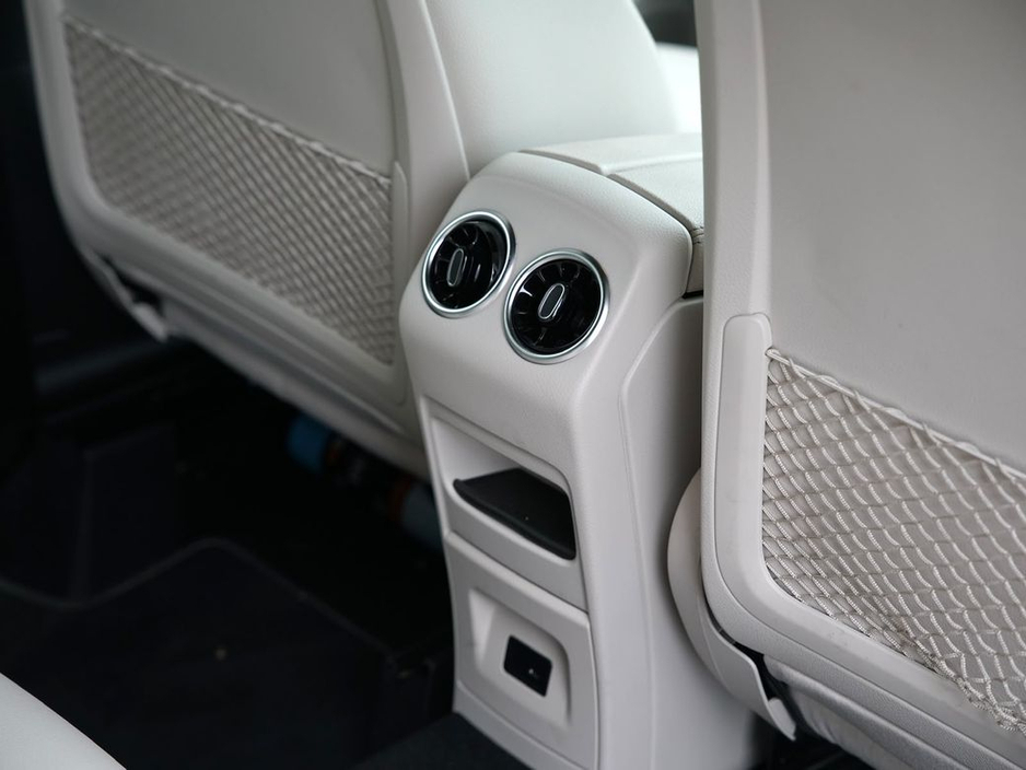 Mercedes-Benz GLA Class D 5DR Auto — thumbnail 27