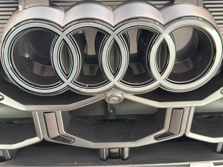 2025 Audi Q7 3L Diesel For Sale Images