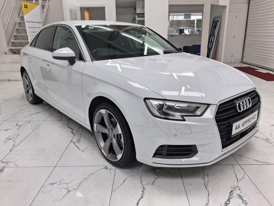 Audi A3 30 TFSI 110HP SE