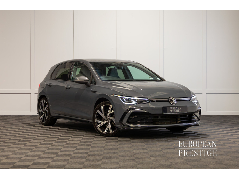 Volkswagen Golf 1.5 TSI 130HP R-Line