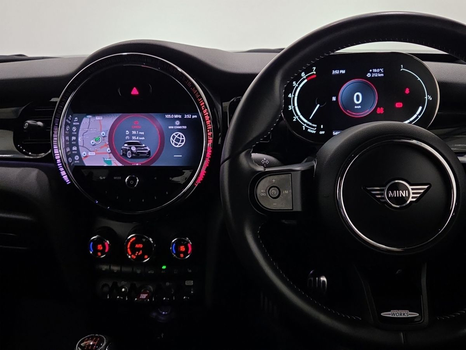 2021 MINI Hatch 1.5L Petrol For Sale Images