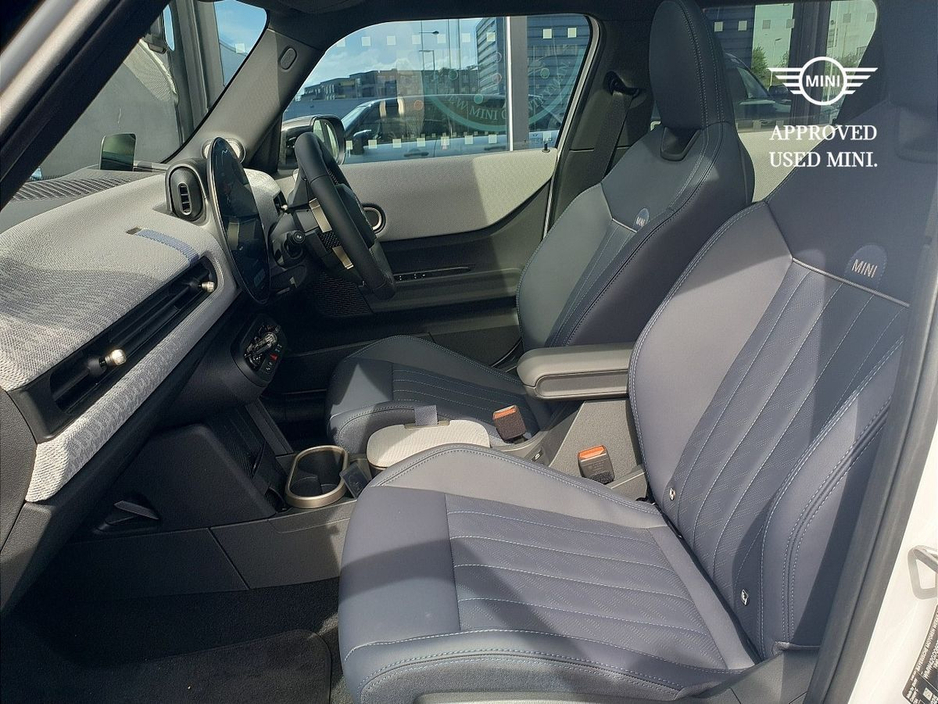 2026 MINI Hatch 1.5L Petrol For Sale Images