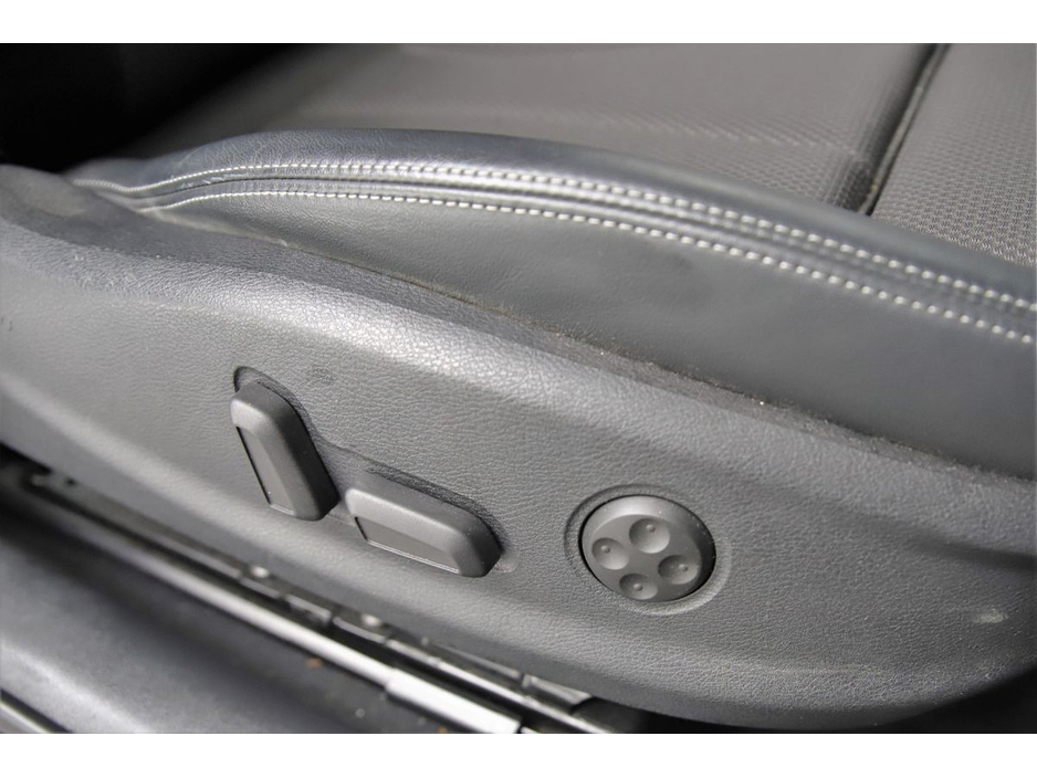 Audi A3 1.4 TFSI S-TRONIC S-LINE SALOON *HALF LEATHER*SPORT SEATS*DIG DASH* — thumbnail 25
