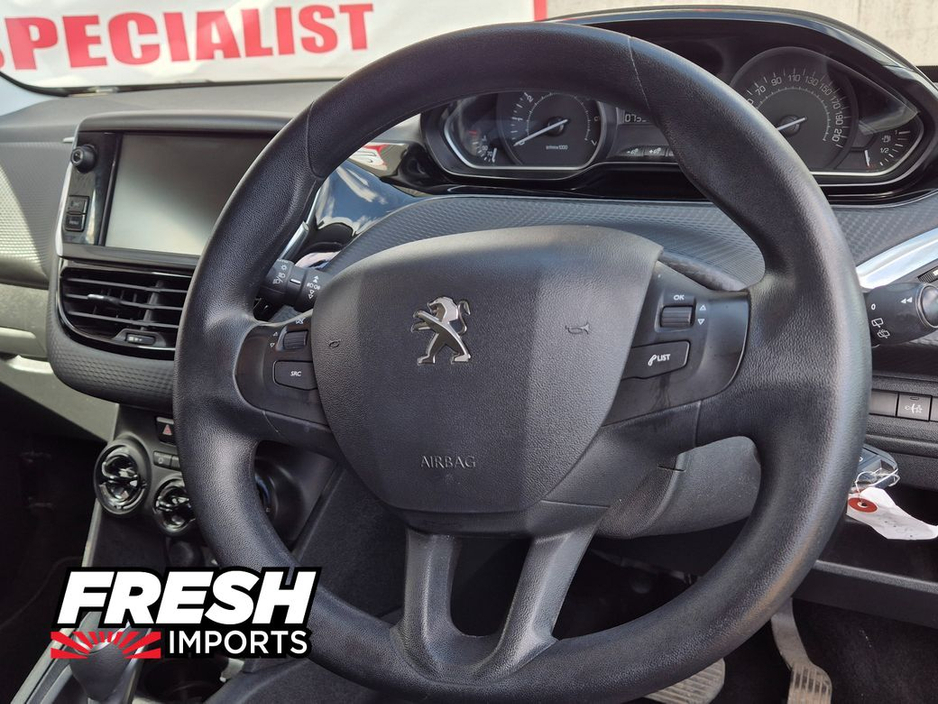 Peugeot 208 *STYLE MODEL* — thumbnail 7