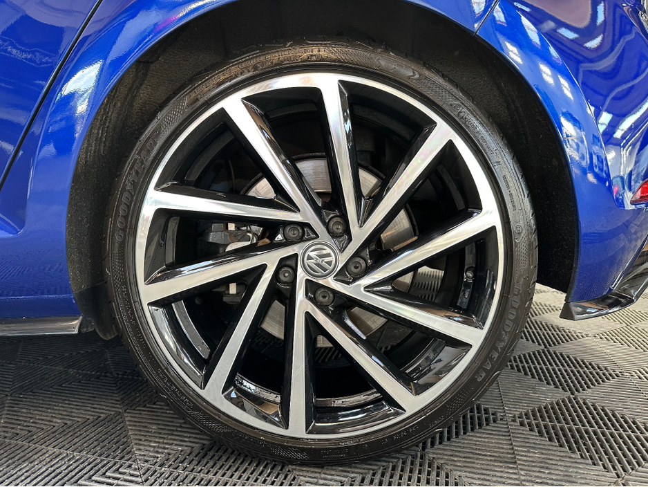2019 Volkswagen Golf 2.0L Petrol For Sale Images