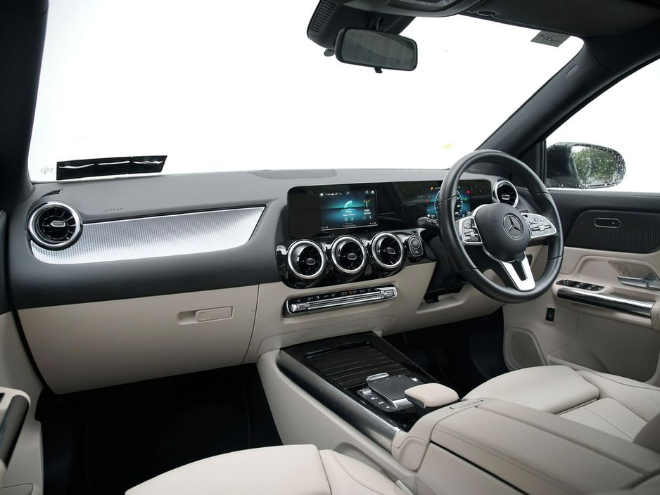 Mercedes-Benz GLA Class D 5DR Auto — thumbnail 9