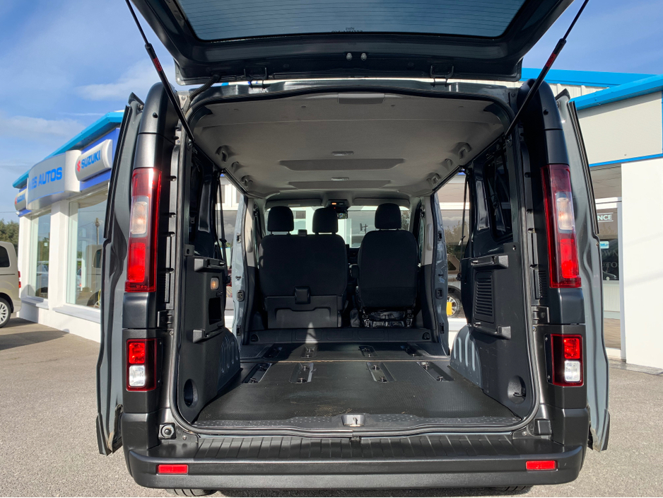 2023 Renault Trafic 2.0L Diesel For Sale Images