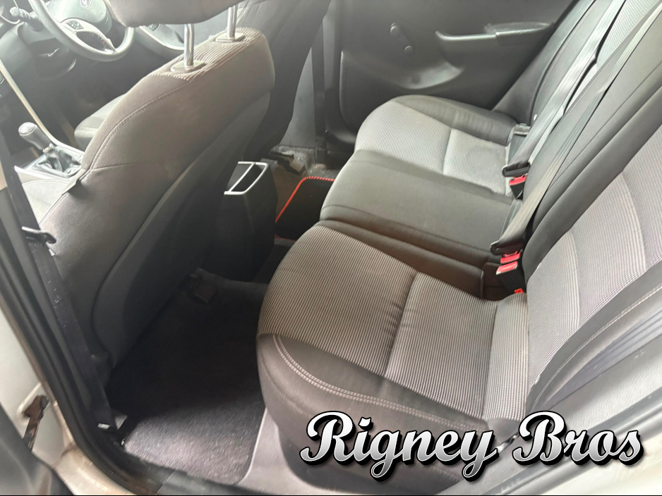 2015 Hyundai i30 1.6L Diesel For Sale Images