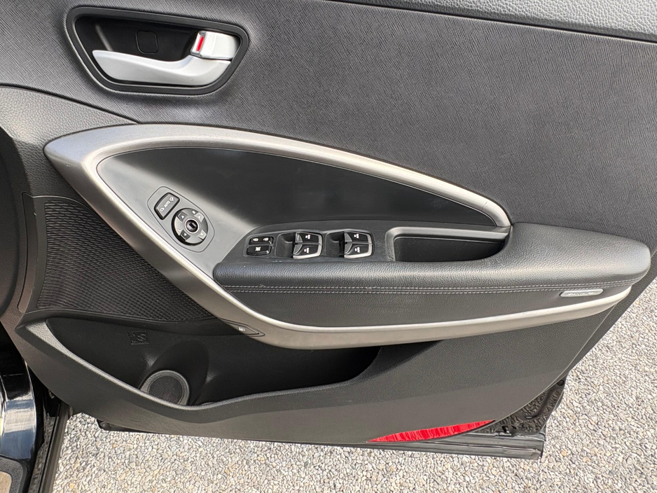 2014 Hyundai Santa Fe 2.2L Diesel For Sale Images