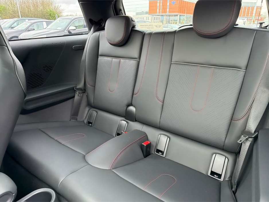 2025 MINI Hatch 2L Petrol For Sale Images