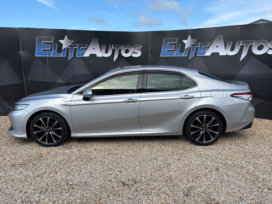 2017 Toyota Camry 2.5L Petrol Hybrid For Sale Images