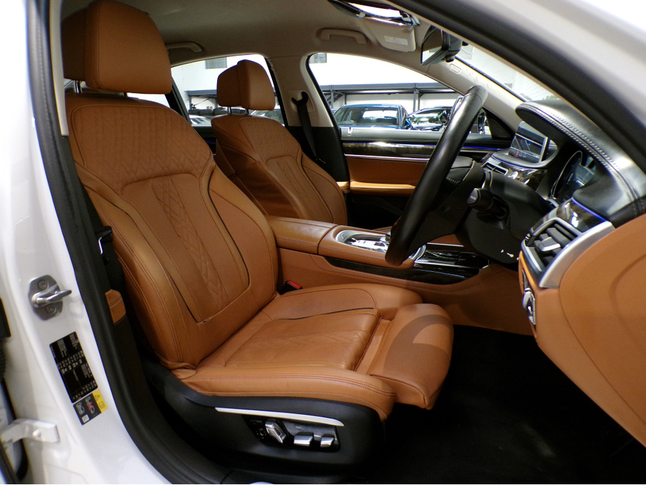 2016 BMW 7 Series 2.0L Petrol Plug-in Hybrid For Sale Images