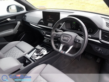 2024 Audi Q5 2L Petrol Plug-in Hybrid For Sale Images