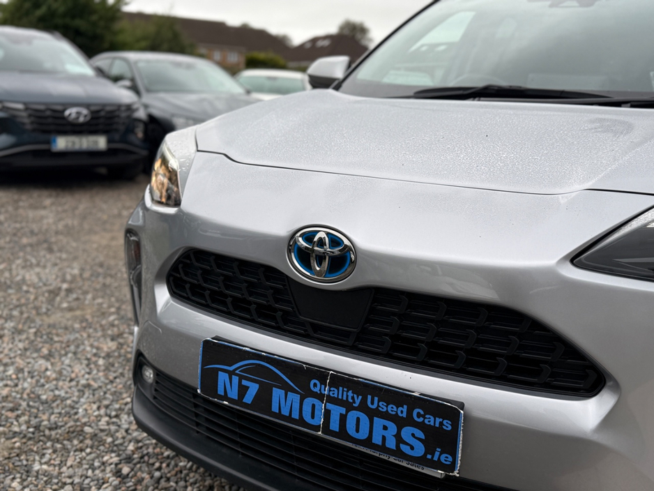 2024 Toyota Yaris Cross 1.5L Petrol Hybrid For Sale Images