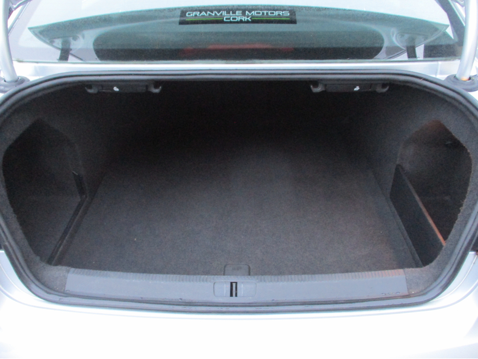 2014 Volkswagen Passat 1.6L Diesel For Sale Images