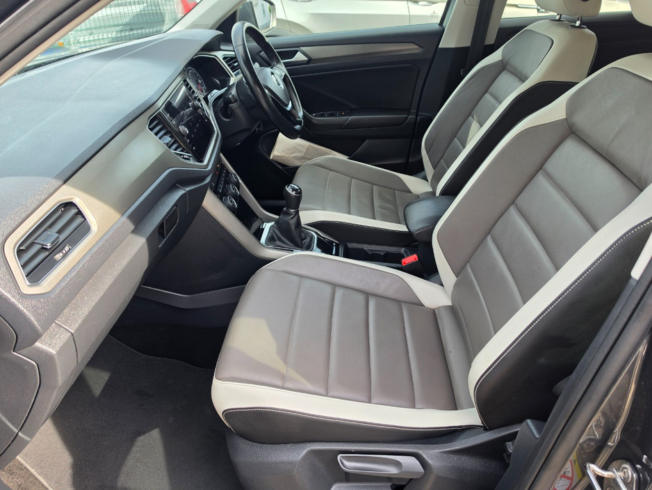 2022 Volkswagen T-Roc 2L Diesel For Sale Images