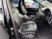 2020 Porsche Cayenne 3L Petrol Plug-in Hybrid For Sale Images