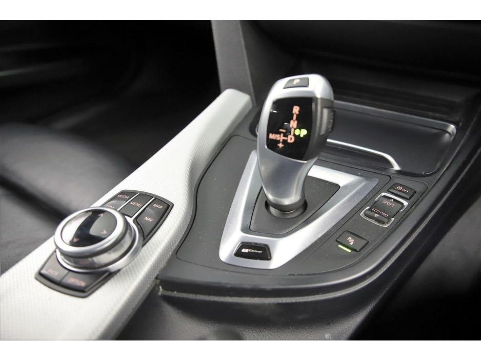 BMW 3 Series 330E M SPORT F30 PHEV *BLACK LEATHER*HUP*SAT NAV* — thumbnail 23