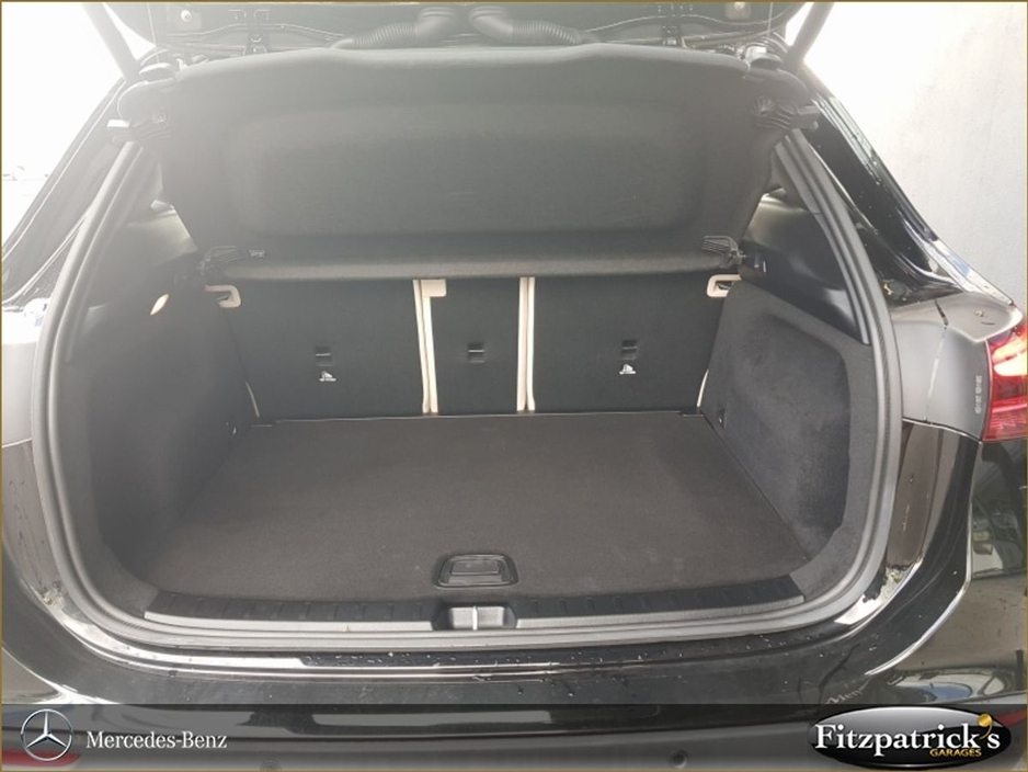 Mercedes-Benz GLA Class GLA 180 d A/T Progressive — thumbnail 13