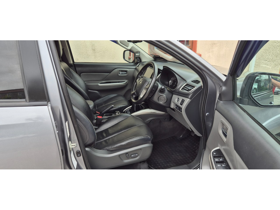 2019 Mitsubishi L200 2.4L Diesel For Sale Images