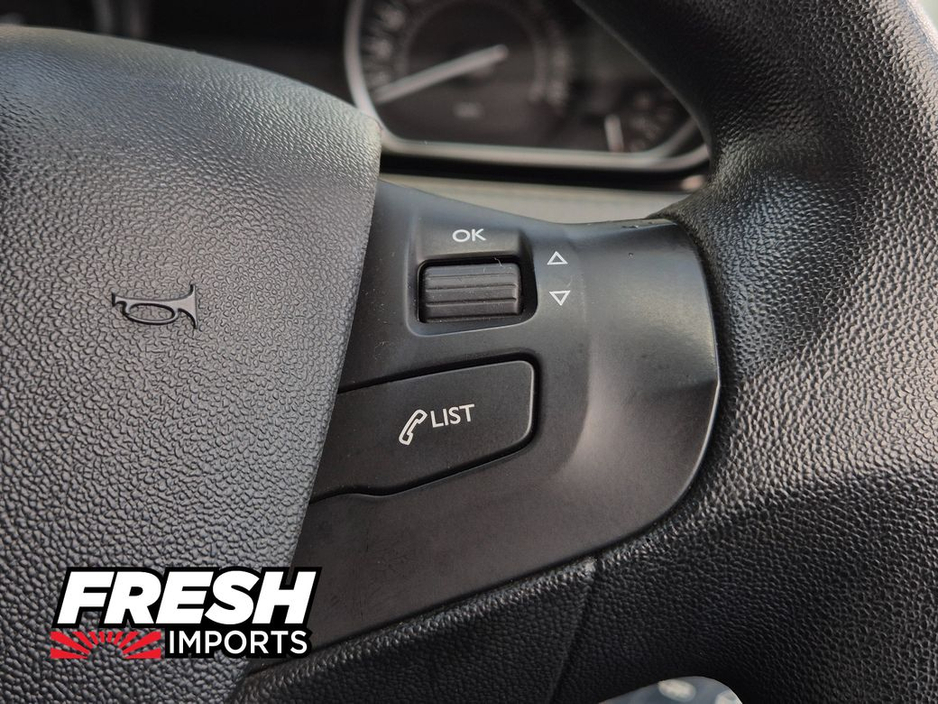 Peugeot 208 *STYLE MODEL* — thumbnail 19