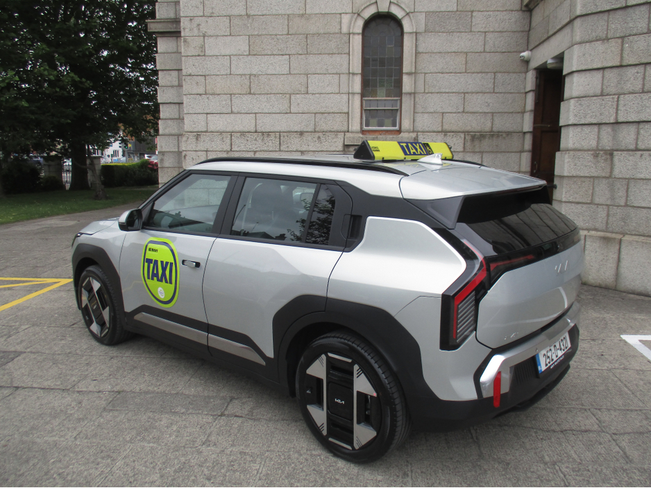 2025 Kia EV3 ElectricL Electric For Sale Images