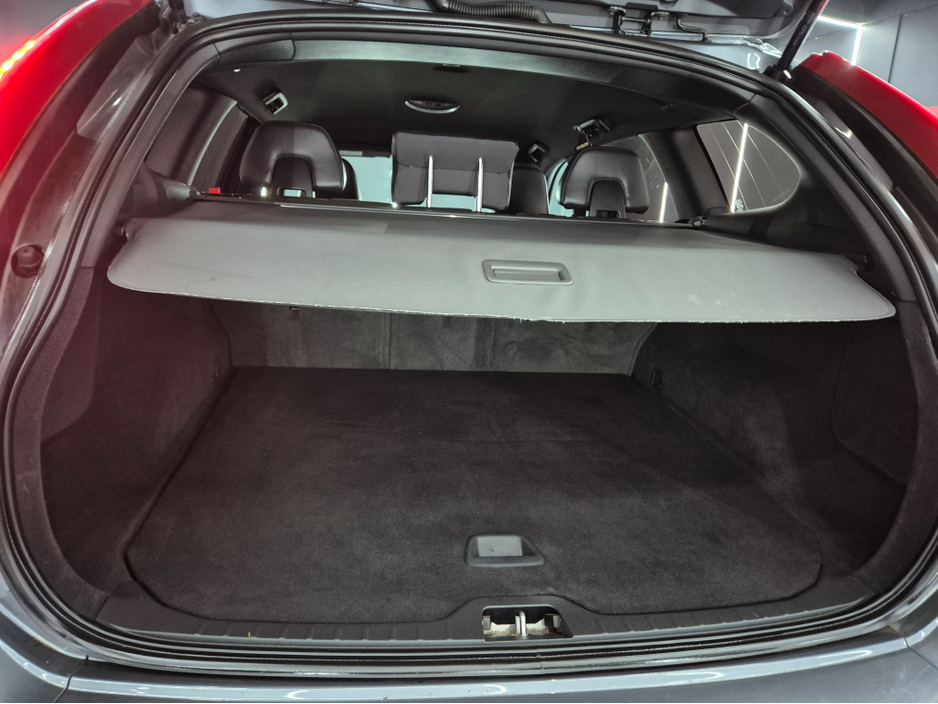 2017 Volvo XC60 2.0L Diesel For Sale Images