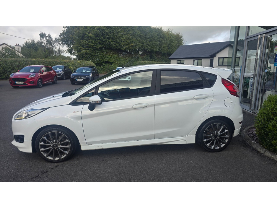 Ford Fiesta 1.0 100PS 5SPEED 4 4DR ST-LINE — thumbnail 4