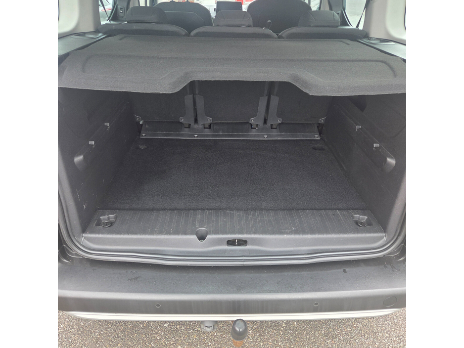 2019 Peugeot Rifter 1.5L Diesel For Sale Images