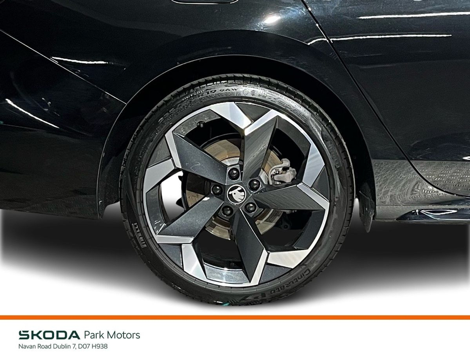 Skoda Superb Sportline DSG 2.0TDI 150BHP - 19 Inch Alloys - Reversing Camera - Ambient Lighting - Climate Control - Electric Heated Seats - Keyless Start - Apple CarPlay/Android Auto — thumbnail 10