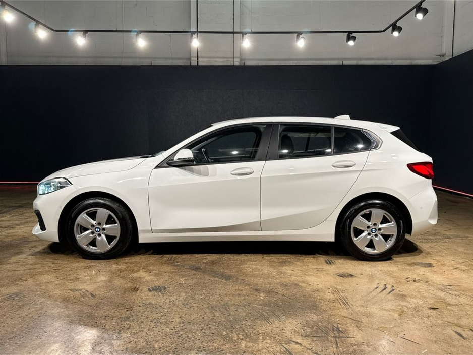 BMW 1 Series 1.5 AUTOMATIC - ALLOY WHEELS - CRUISE CONTROL - DRIVING ASSIST - ELECTRIC SEATS - REAR CAMERA - MULTI FUNCTION STEERING WHEEL — thumbnail 6