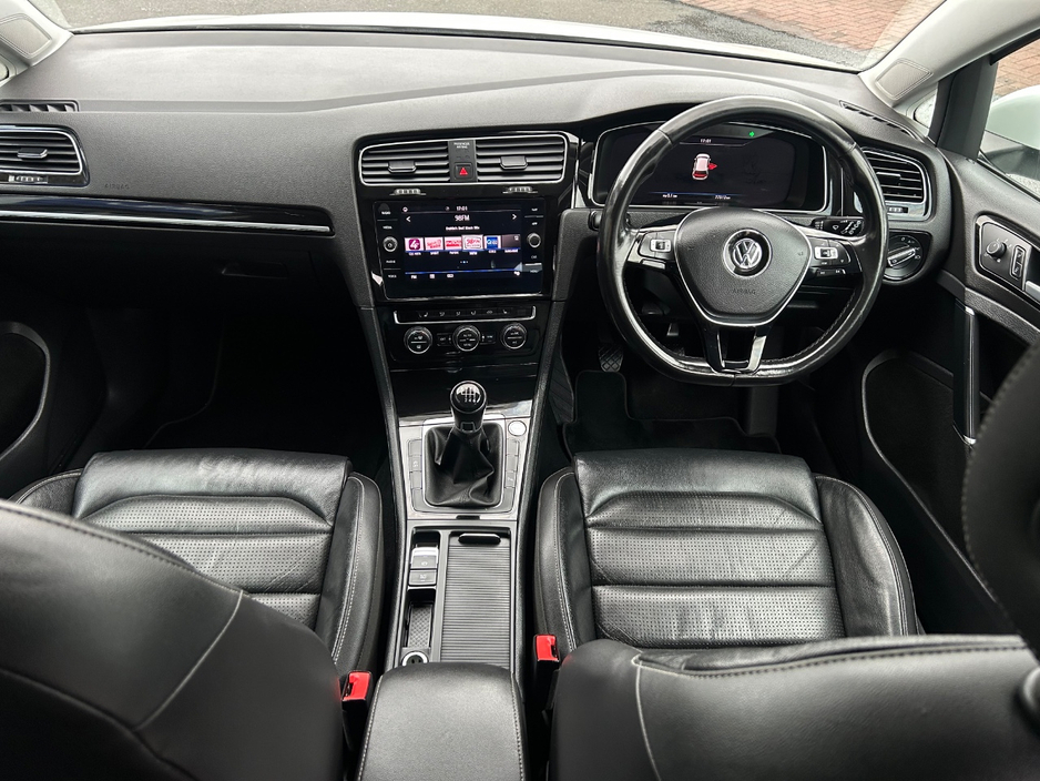 2020 Volkswagen Golf 1L Petrol For Sale Images