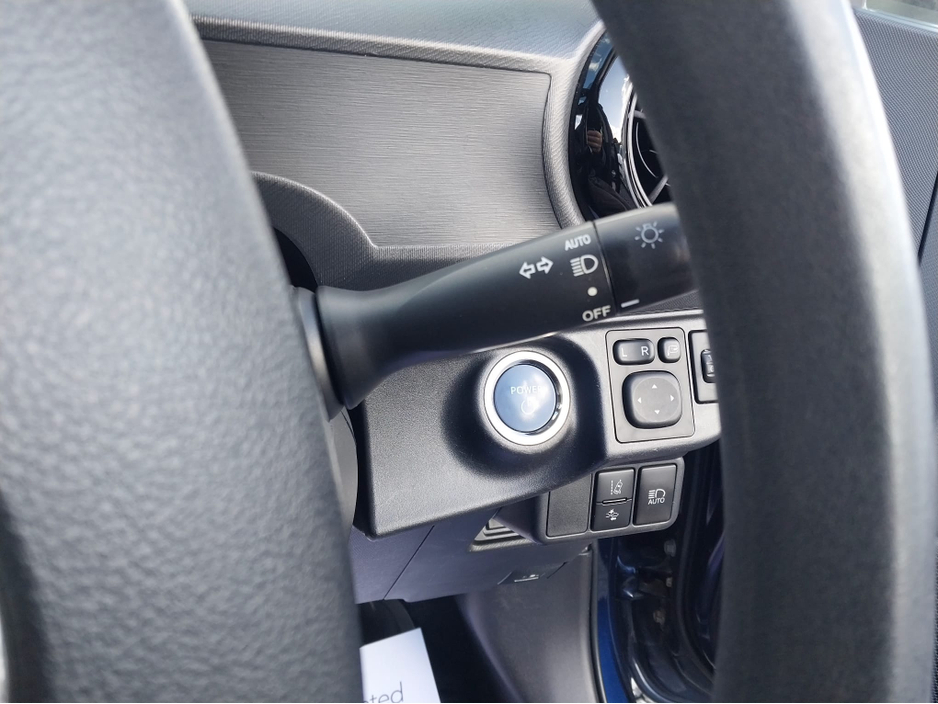 Toyota Aqua 1.5 Petrol Hybrid Automatic Low Km — thumbnail 21