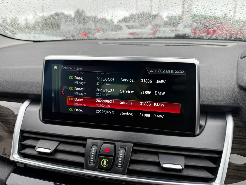 BMW 2 Series LUXURY 7 SEATS 150BHP AUTOMATIC *REAR VIEW CAMERA, 17 " ALLOYS, PARKING SENSORS FRONT & REAR, MEMORY SEATS, LEATHER UPHOLSTERY, 3 STAGE HEATED SEATS, POWERED BOOT LID, DUAL ZONE CLIMATE CONTROL* — thumbnail 20