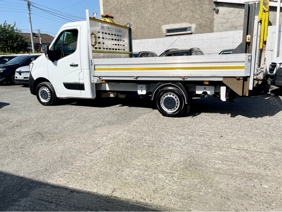 2022 Renault Master 2.3L Diesel For Sale Images