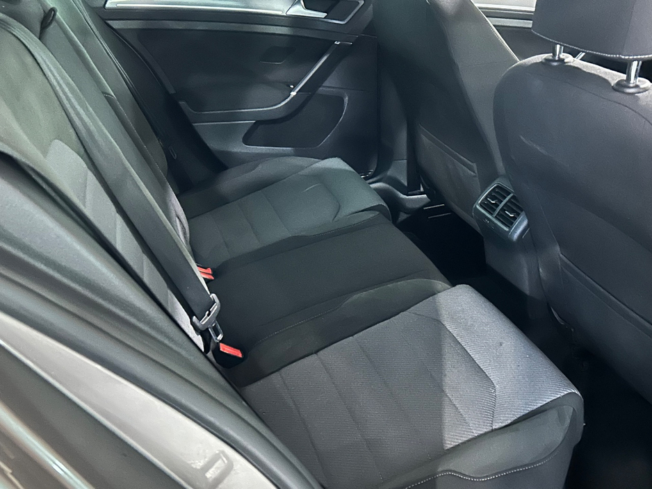 2016 Volkswagen Golf 2L Diesel For Sale Images