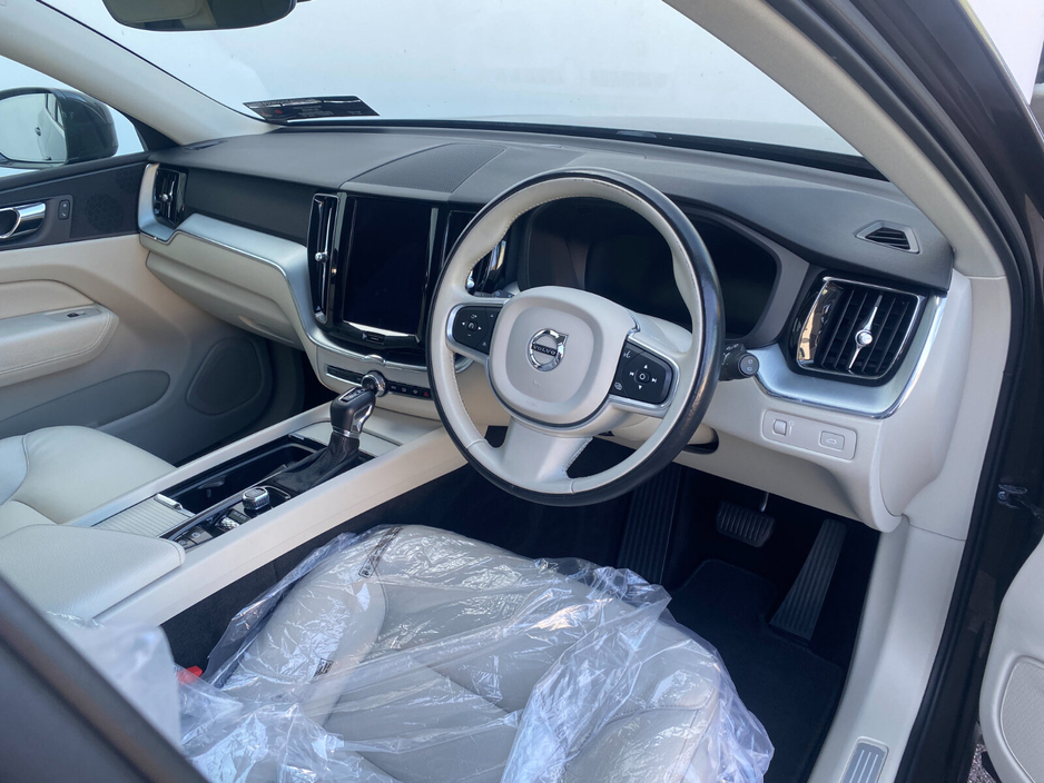 2018 Volvo XC60 2L Diesel For Sale Images