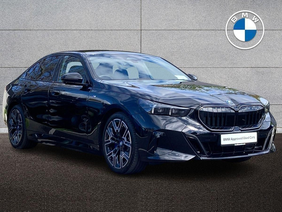 2025 BMW 5 Series 2.0L Petrol Plug-in Hybrid For Sale Images