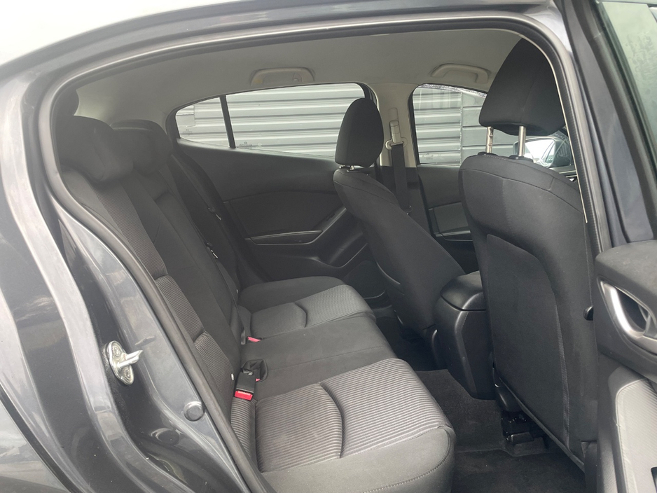 Mazda Mazda3 2.2 D SE 5DR — thumbnail 7