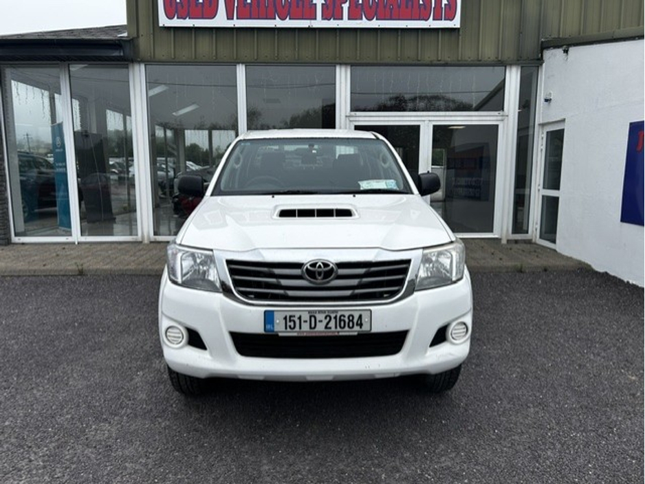 2015 Toyota Hilux 2.5L Diesel For Sale Images