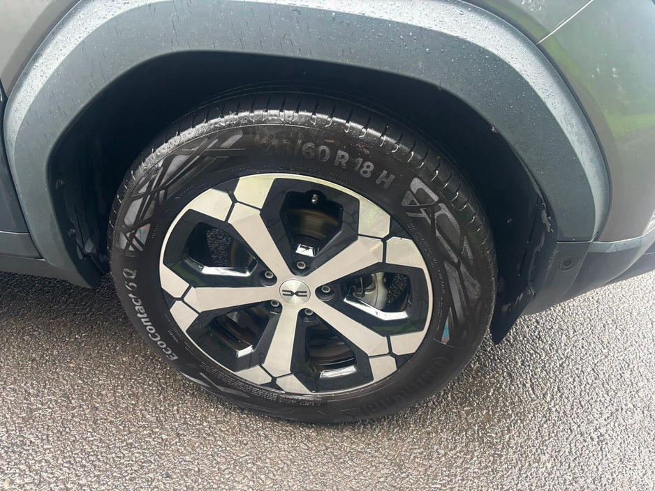 2025 Dacia Duster 1.6L Petrol Hybrid For Sale Images