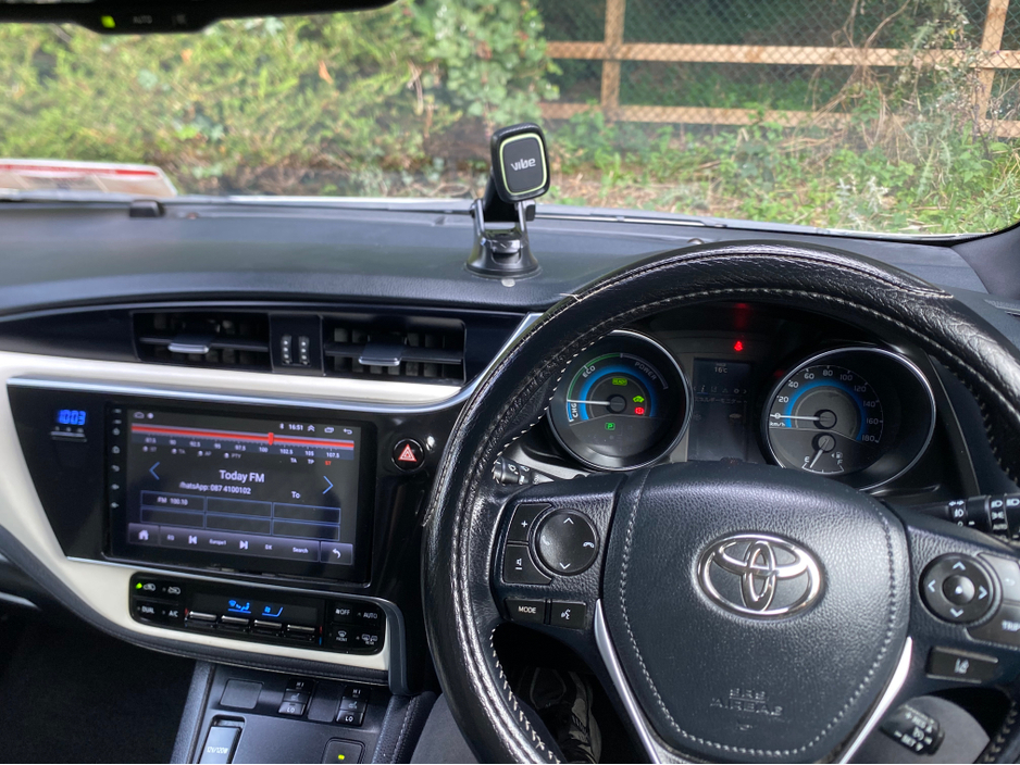 2017 Toyota Auris 1.8L Hybrid For Sale Images