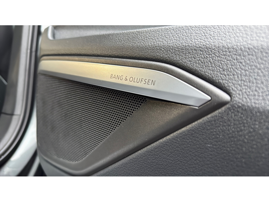 2024 Audi Q8 e-tron 0.9L Electric For Sale Images
