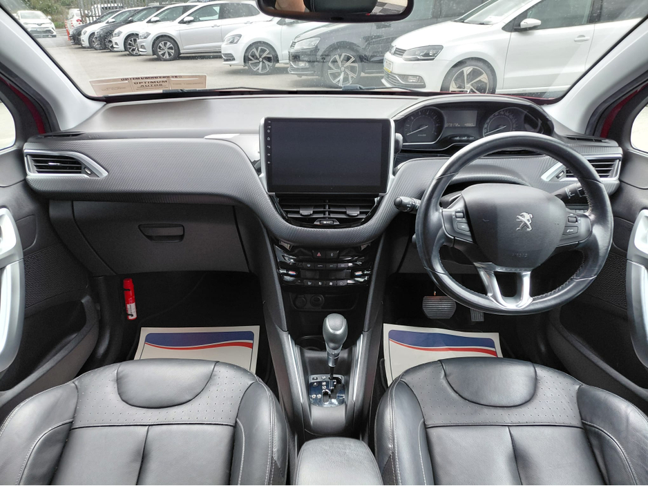 Peugeot 208 Peugeot 208, 1.2 petrol, auto, alloys, — thumbnail 8