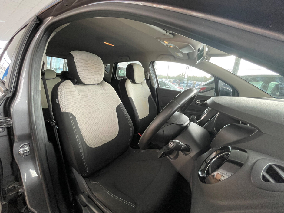 2021 Renault Captur 0.9L Petrol For Sale Images
