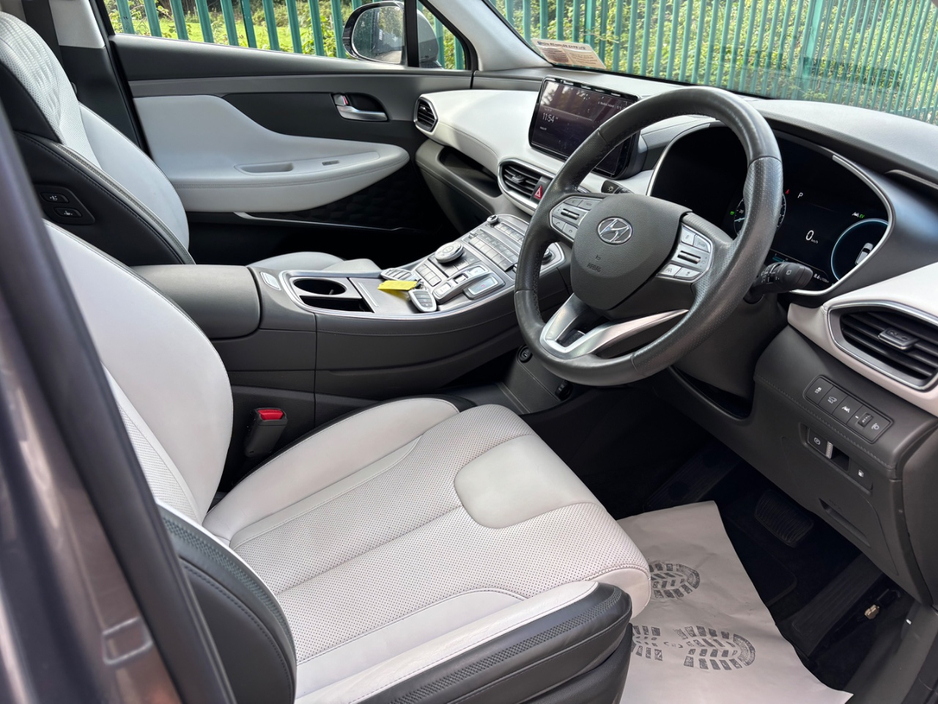 2023 Hyundai Santa Fe 1.6L Petrol Plug-in Hybrid For Sale Images