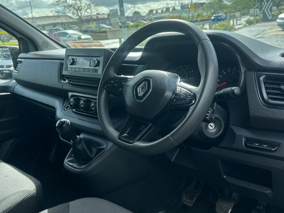 2023 Renault Trafic 2L Diesel For Sale Images