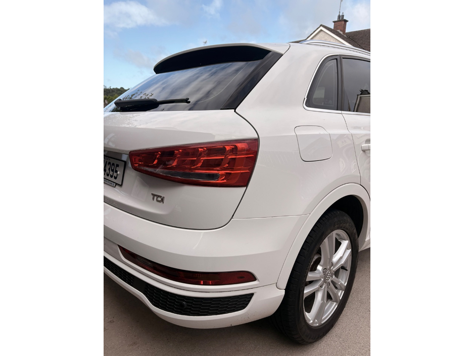 Audi Q3 2.0 TDI 120 S LINE 4DR — thumbnail 5