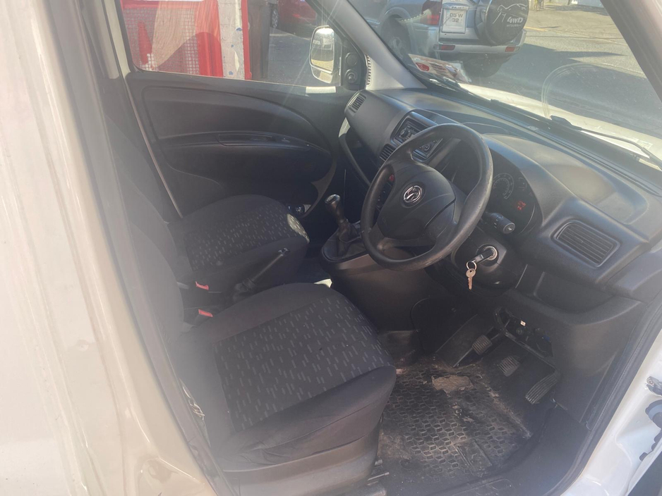 2015 Vauxhall Combo 1.2L Diesel For Sale Images