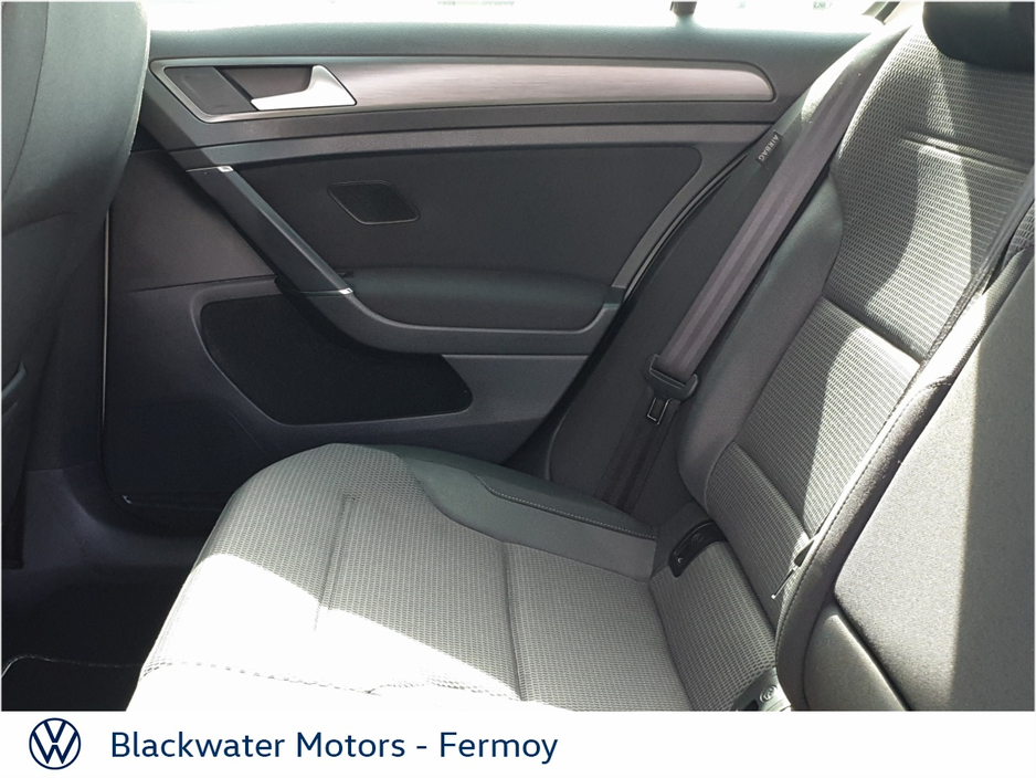 Volkswagen Golf 1.2TSI 110BHP 5DR COMFORTLINE AUTOMATIC — thumbnail 7
